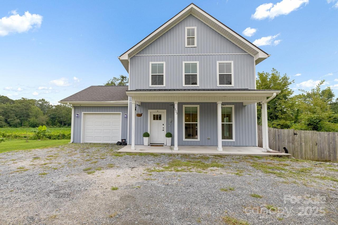 523 Shepherd St., Hendersonville, NC 28792