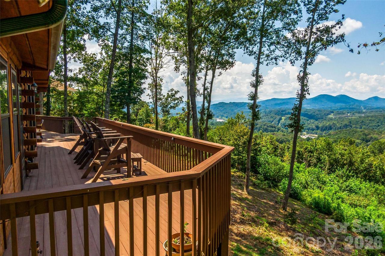 82 Running Ridge Rd., Asheville, NC 28804