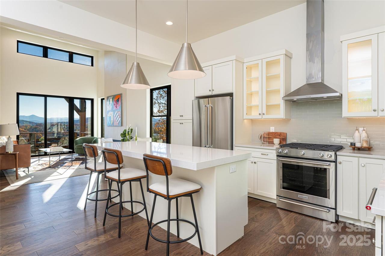 608 Storybook Villas Tr., Asheville, NC 28804