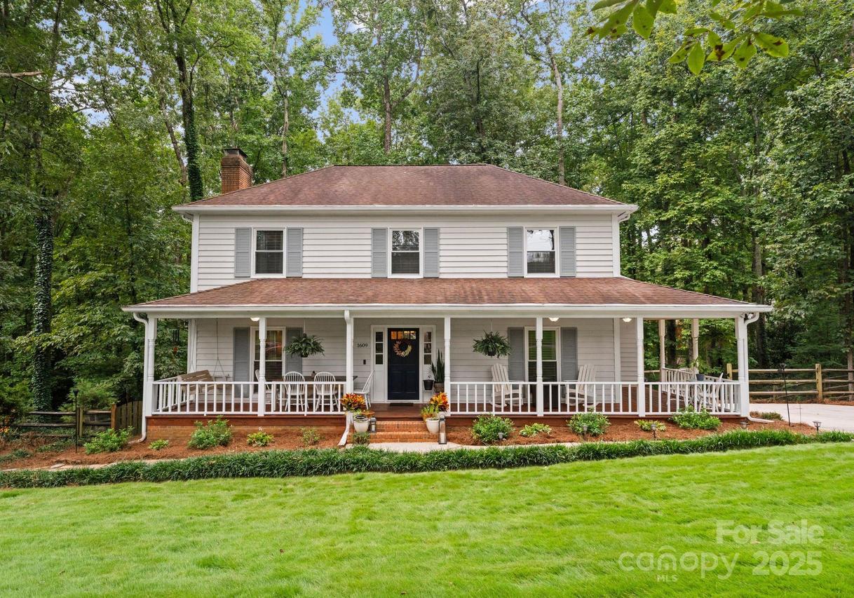 1609 Piccadilly Dr., Charlotte, NC 28211