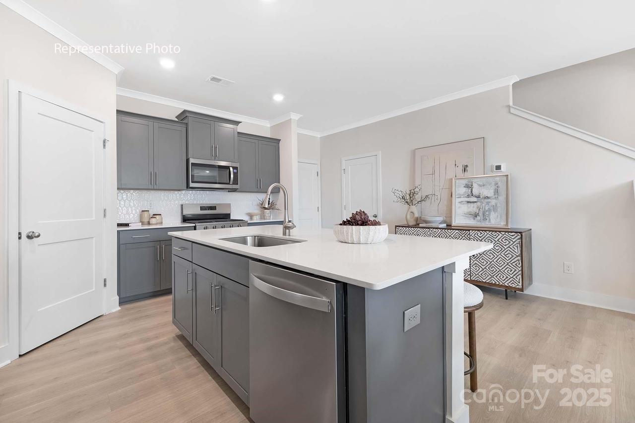 2039 Harlequin Dr., Indian Trail, NC 28079