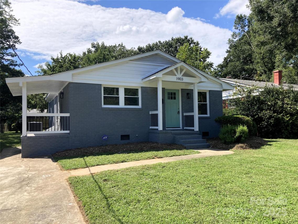 1903 Jennings St., Charlotte, NC 28216