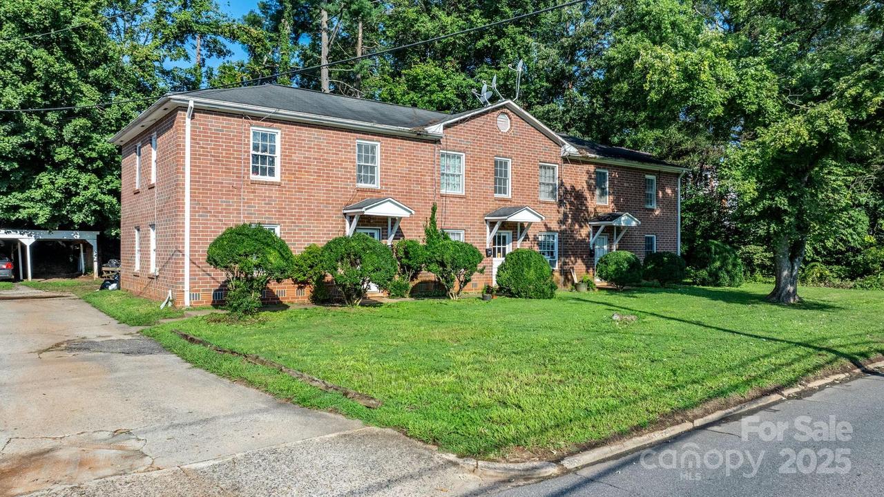 406-408 Burkemont Ave., Morganton, NC 28655