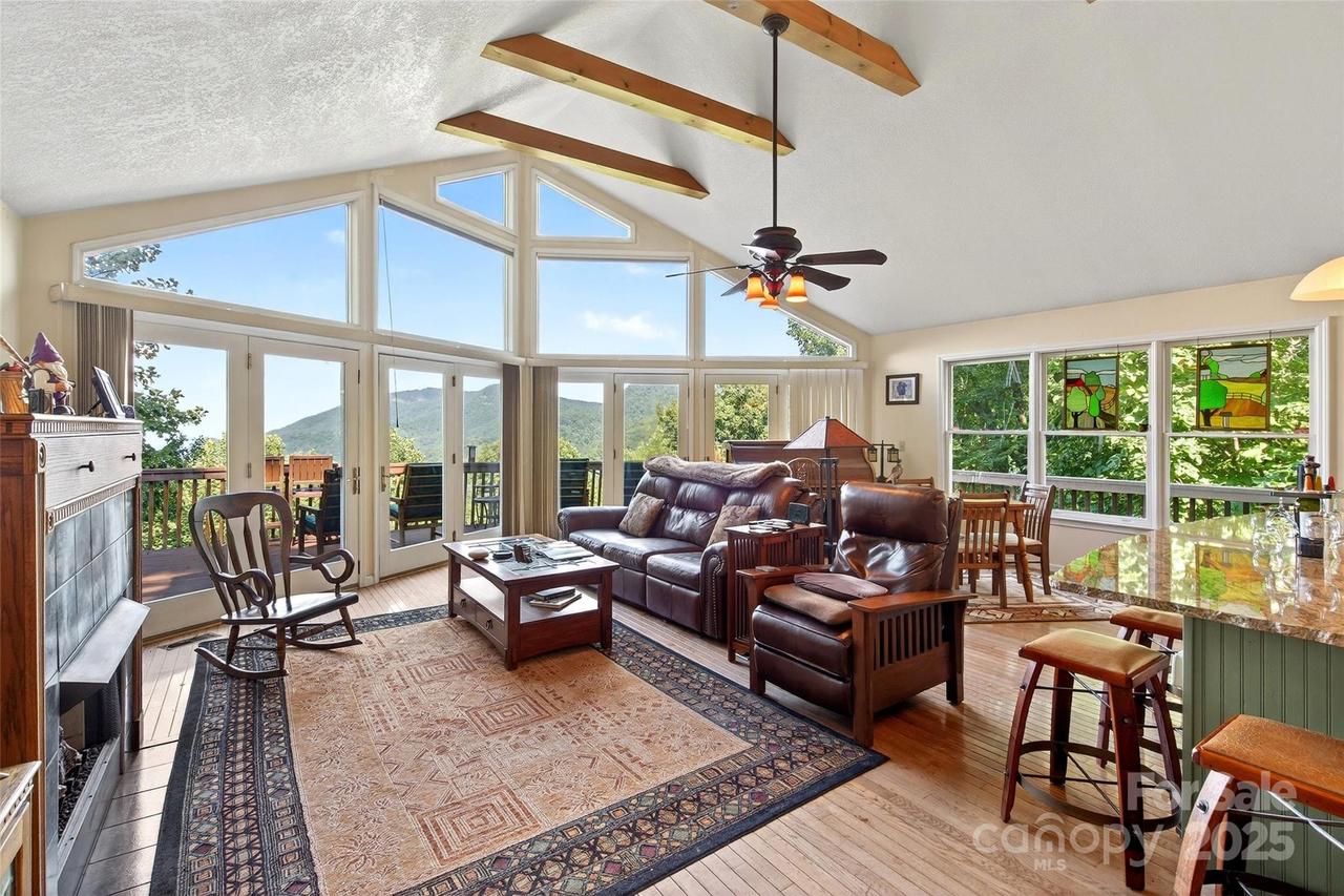 60 Wildflower Ln., Old Fort, NC 28762
