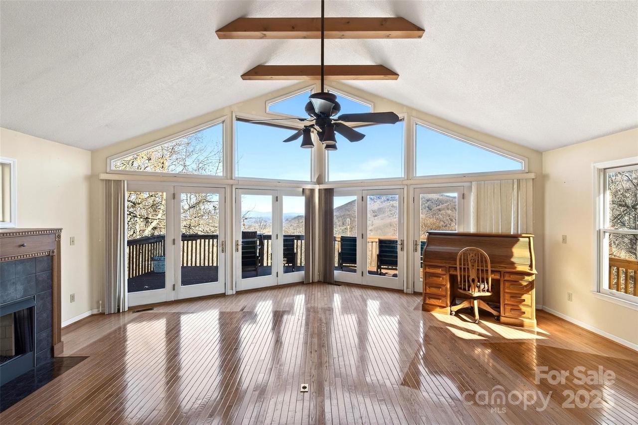 60 Wildflower Ln., Old Fort, NC 28762