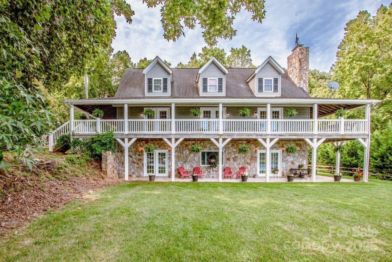 118 Dunsmere Ln., Mooresville, NC 28117