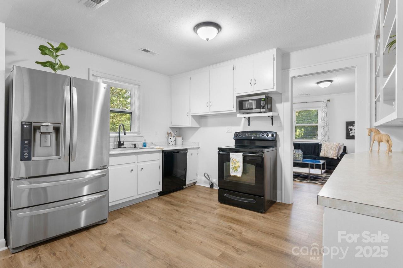 116 Barnes Ln., Stony Point, NC 28678