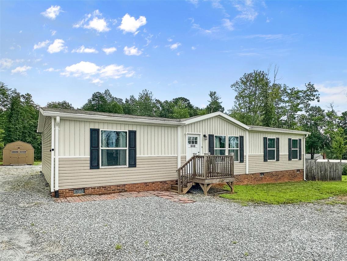 624 Legion Rd., Lenoir, NC 28645
