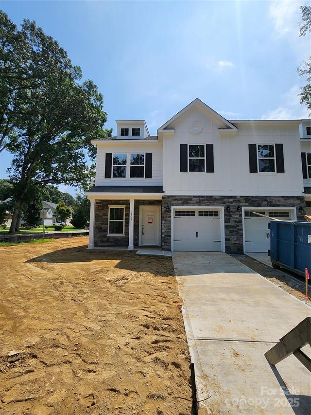 2028 Mandarin Blvd., Charlotte, NC 28205