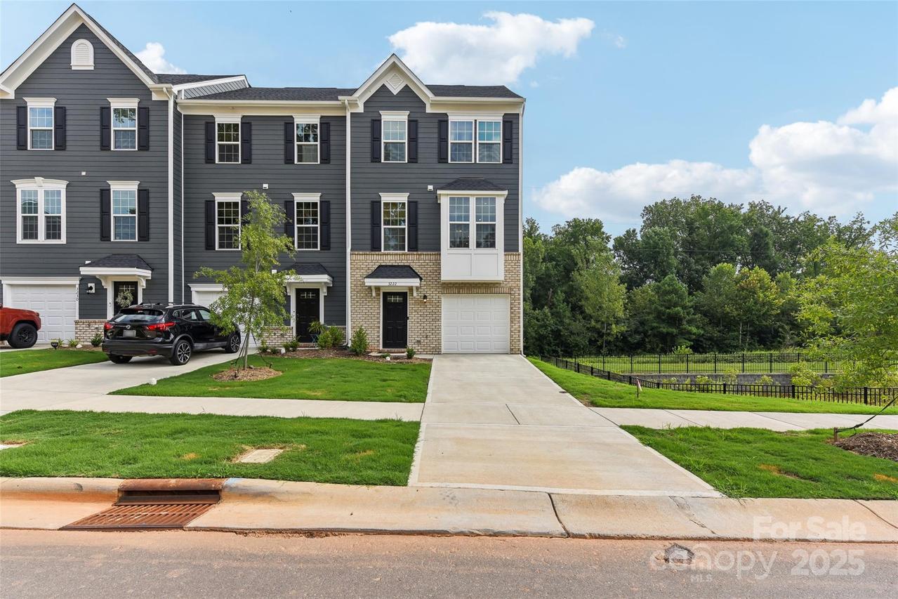 3222 Beeler Ln., Charlotte, NC 28208