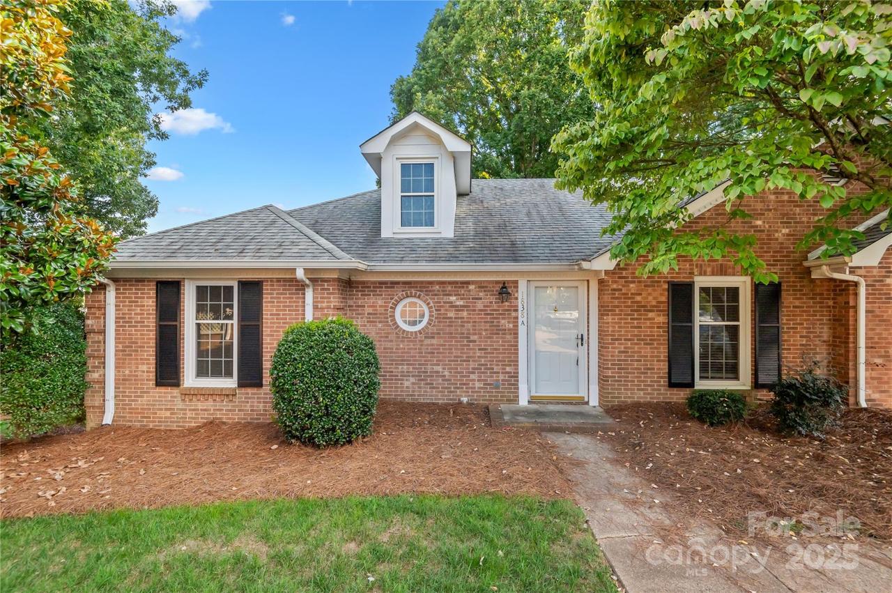 1838 Robinwood Rd., Gastonia, NC 28054