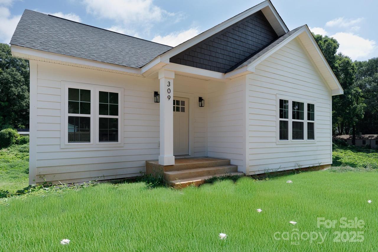 309 Riley Ct., Gastonia, NC 28052