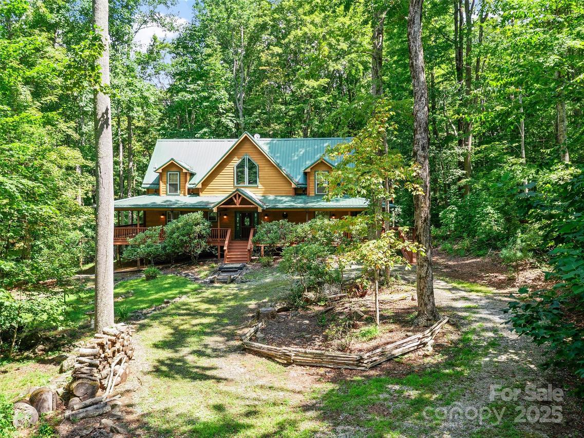 917 Odoms Chapel Rd., Bakersville, NC 28705