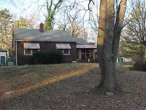 2844 Barringer Dr., Charlotte, NC 28208