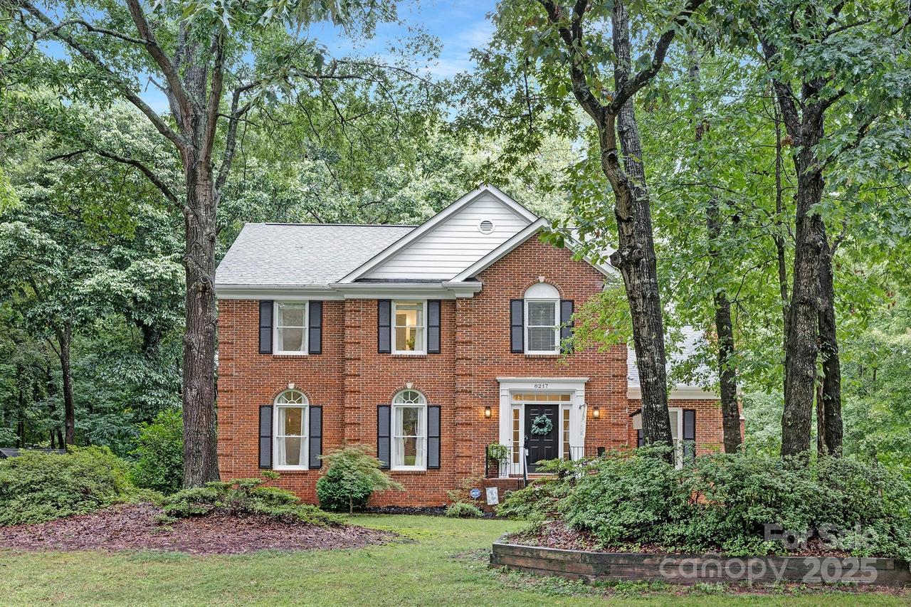 8217 Lansford Rd., Charlotte, NC 28277
