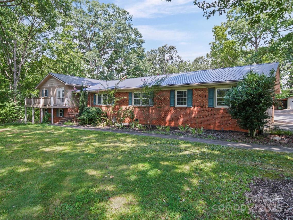 5054 Red Fox Tr., Asheboro, NC 27205