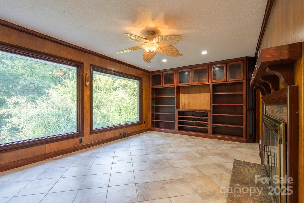 315 Crestside Dr., Concord, NC 28025