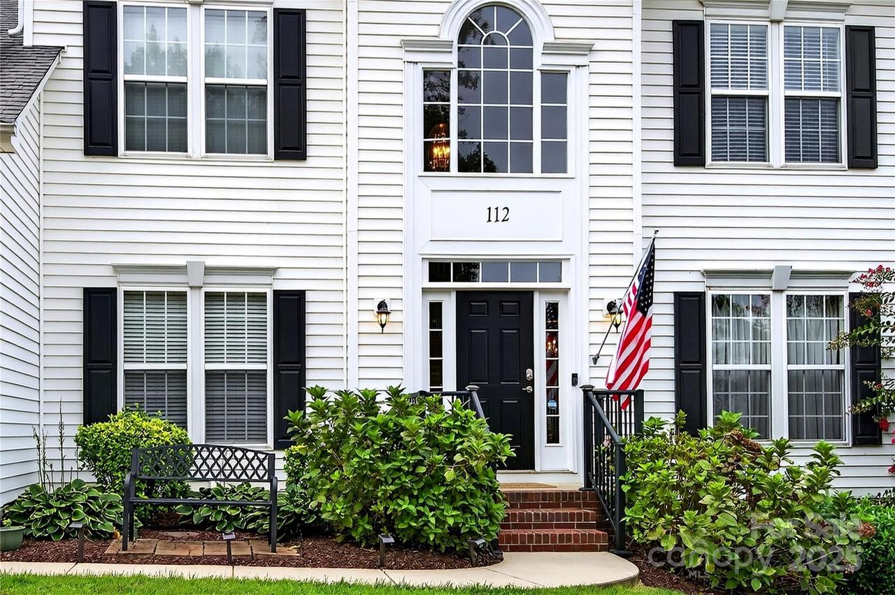 112 Sugar Thyme Ln., Mooresville, NC 28115