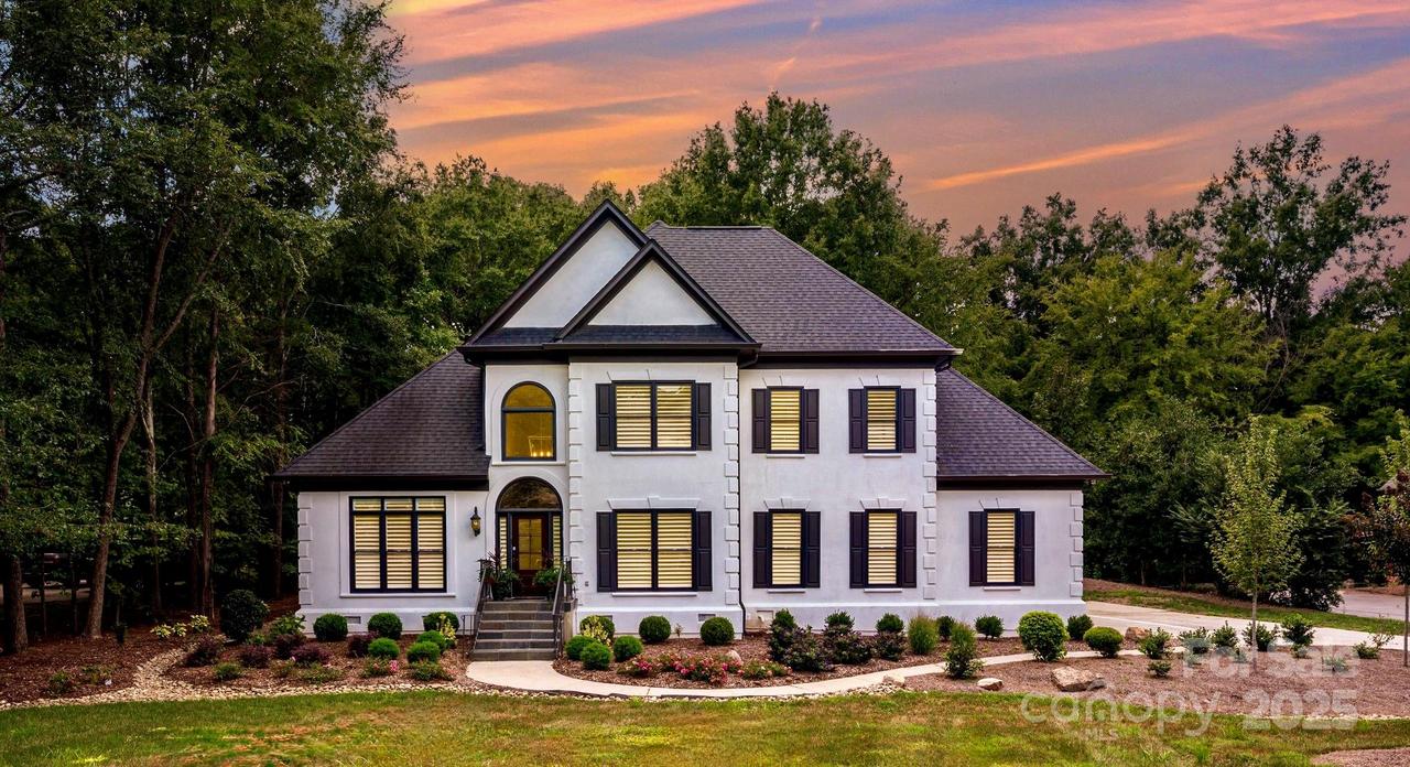 7212 Governors Row, Charlotte, NC 28277