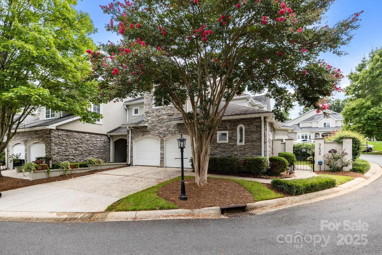 3430 Royal Crest Dr., Charlotte, NC 28210