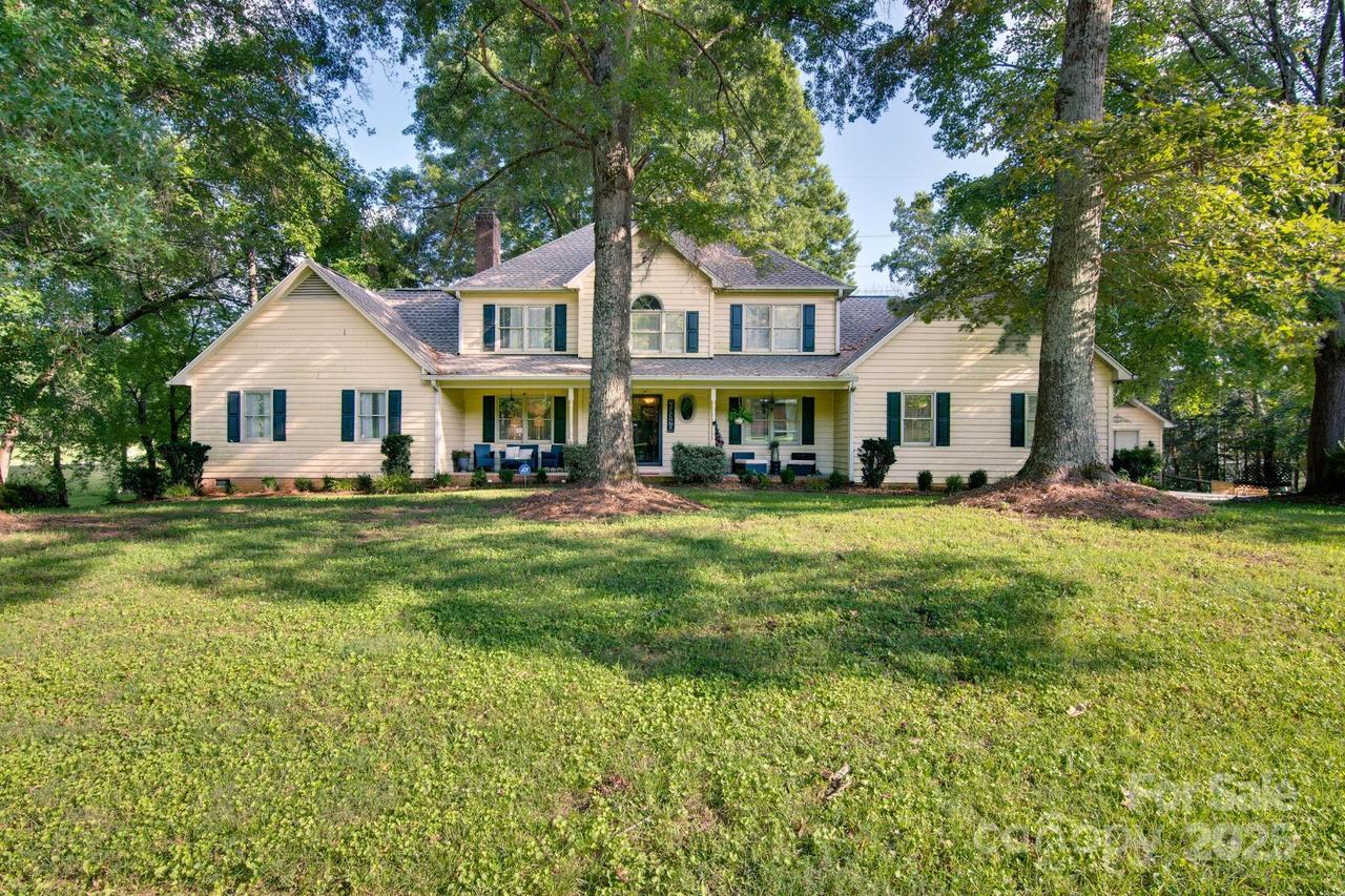 103 Chateau Dr., Gastonia, NC 28056