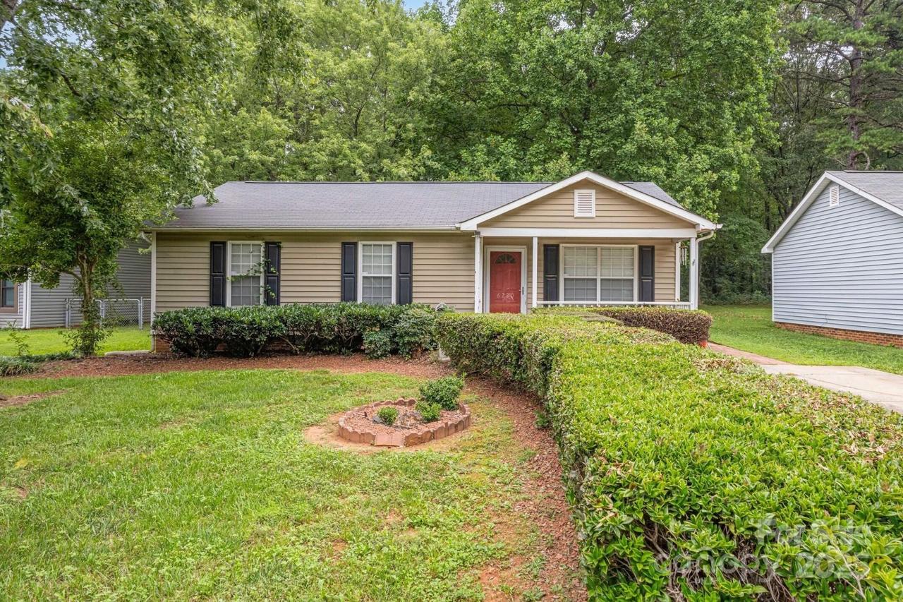6220 Easter Ln., Charlotte, NC 28208