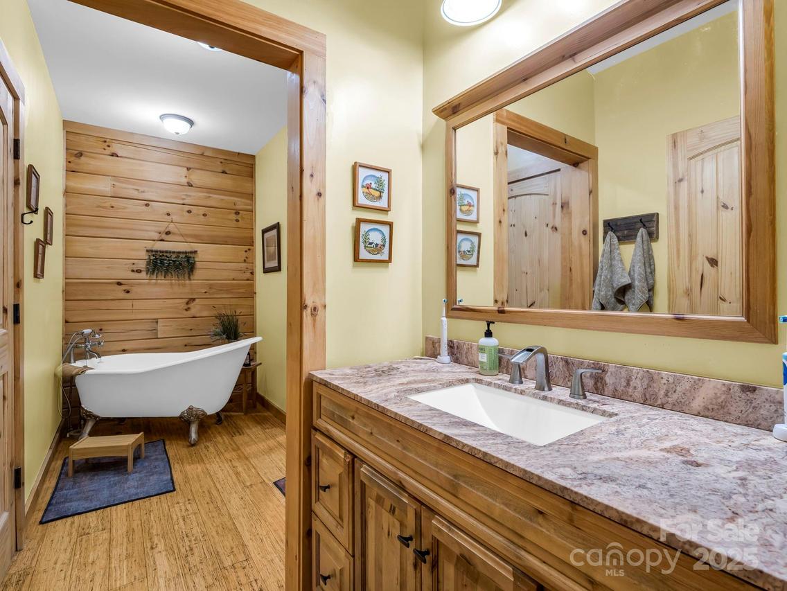 131 Blue Gill Dr., Lake Lure, NC 28746