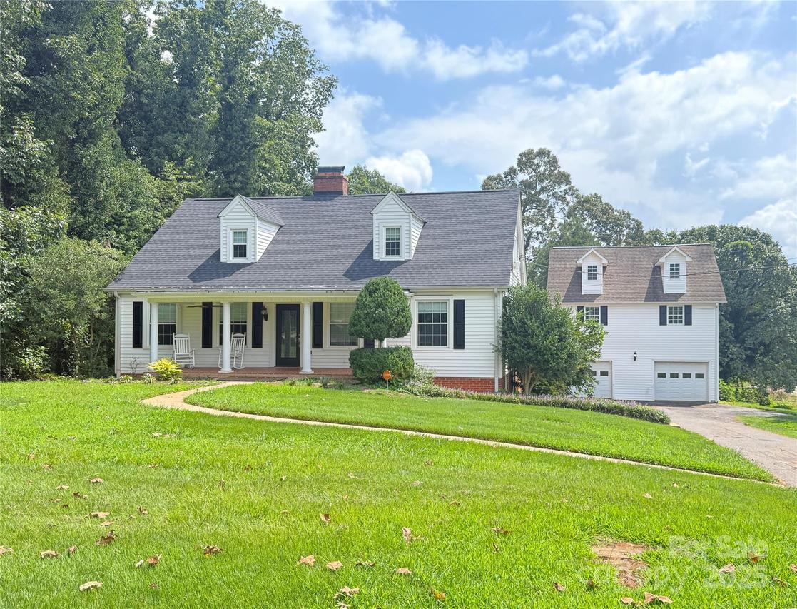 7 Forest Ave., Granite Falls, NC 28630