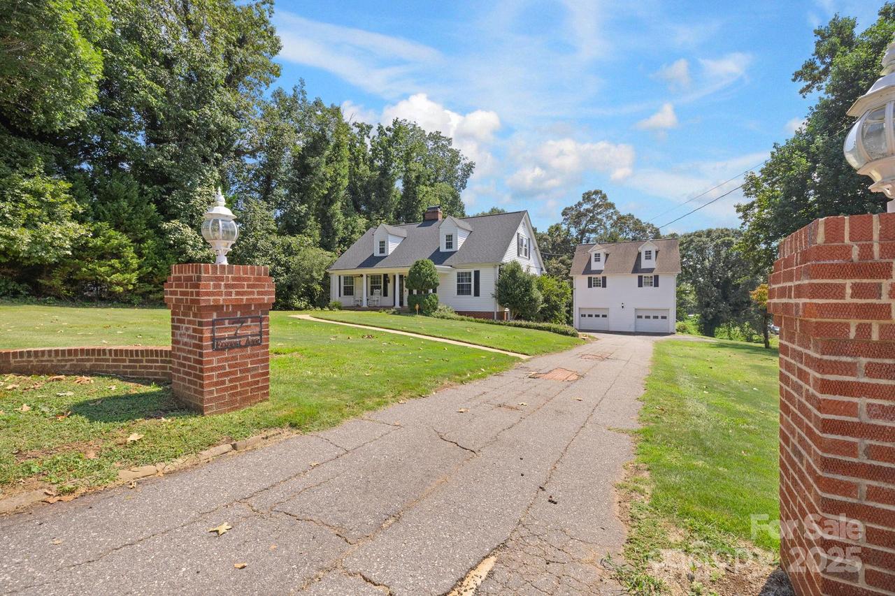 7 Forest Ave., Granite Falls, NC 28630