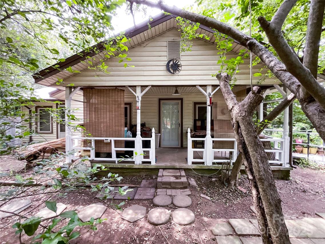 17837 Porter Hill Rd., Norwood, NC 28128
