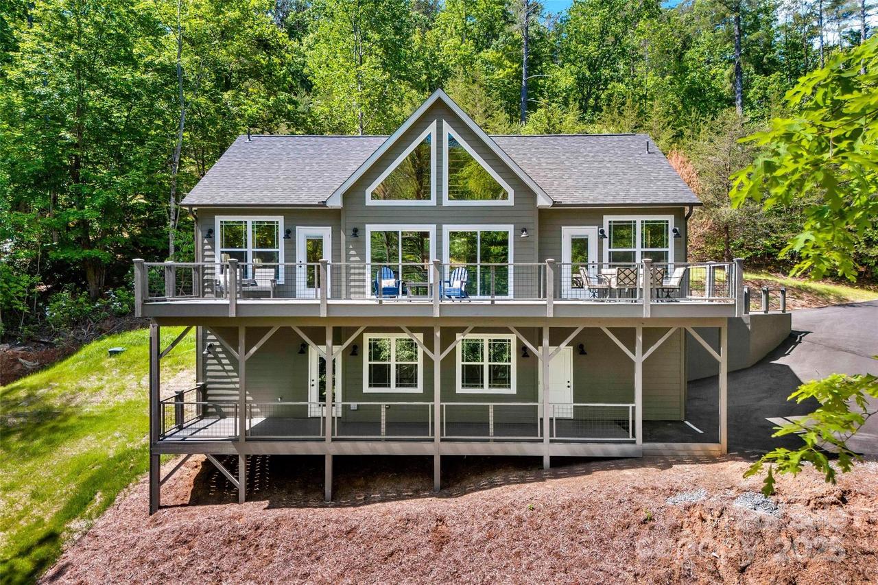 23 Laurel Crest Ln., Mill Spring, NC 28756