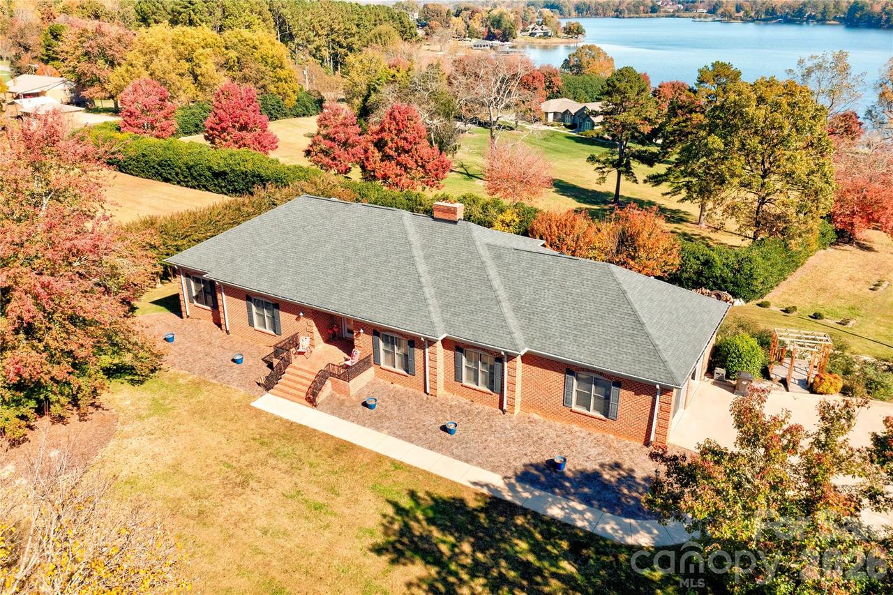 2207 Peninsula Ave., Shelby, NC 28150