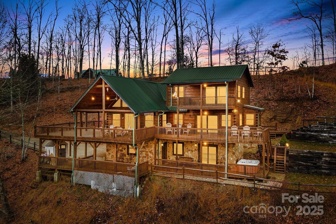 1603 Black Forest Dr., Bryson City, NC 28713