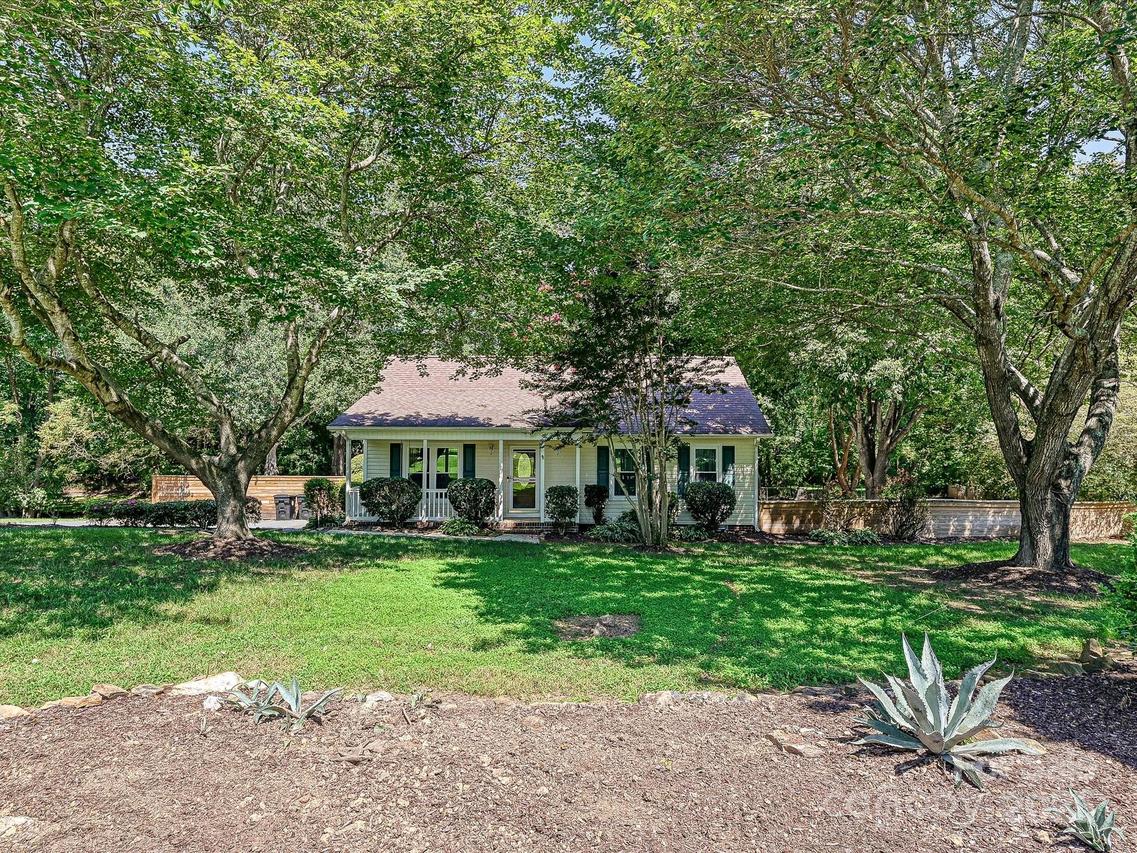 3301 Basilwood Cir., Monroe, NC 28110