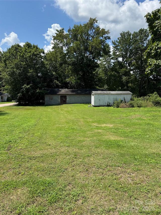 818 Skyland St., Kannapolis, NC 28124