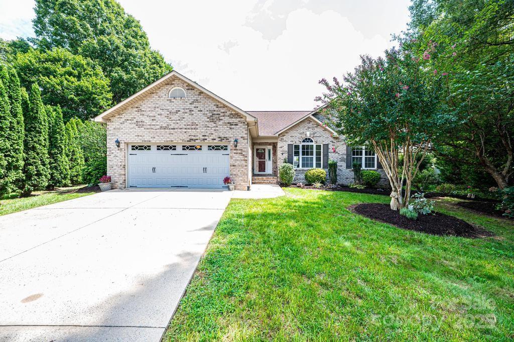 1537 34th Avenue Ln., Hickory, NC 28601