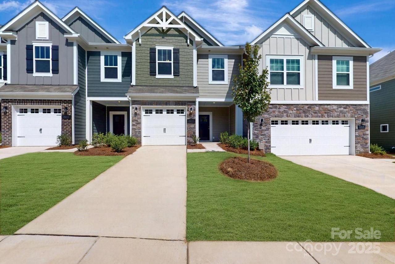 3208 Lilac Grove Dr., Charlotte, NC 28269