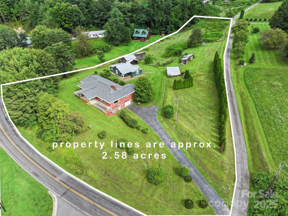 5 Noland Downs Rd., Waynesville, NC 28785