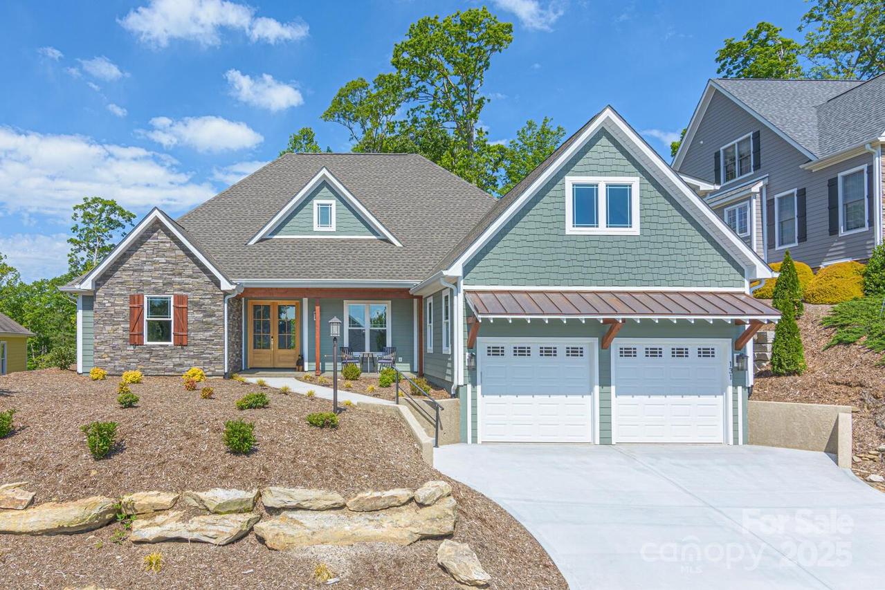 131 Dawn Mist Ct., Hendersonville, NC 28791