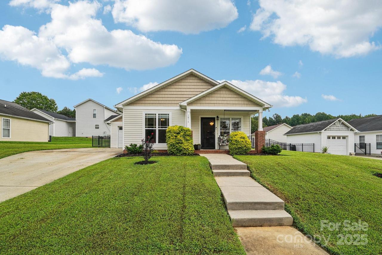 1814 Dewberry Pl., Salisbury, NC 28146