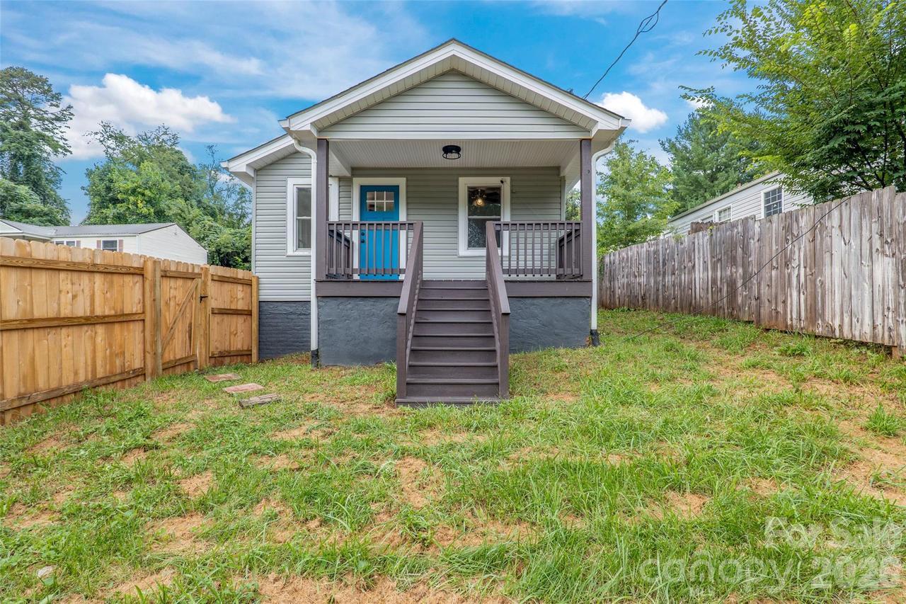 364 State St., Asheville, NC 28806