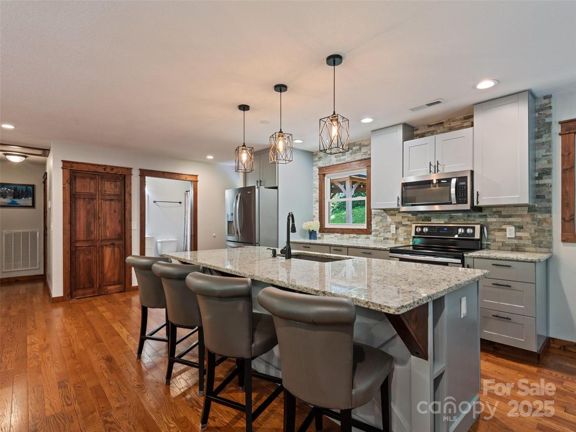 1903 Mauney Cove Rd., Waynesville, NC 28786