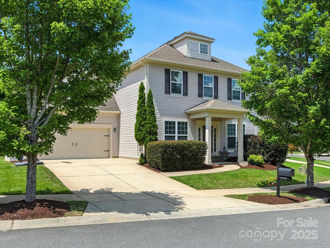 15702 Gallant Ridge Pl., Huntersville, NC 28078