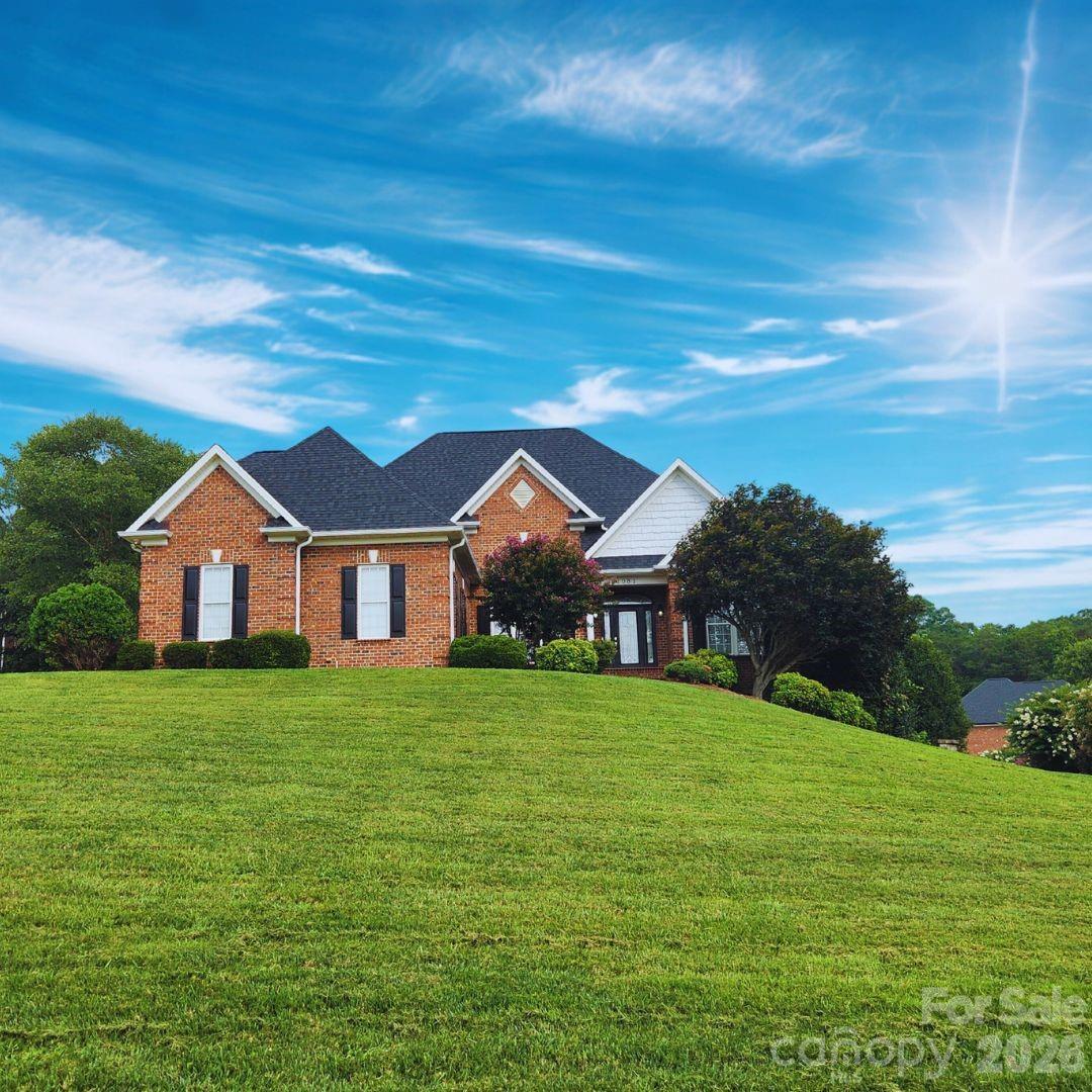 1081 Horse Rock Rd., Hickory, NC 28602