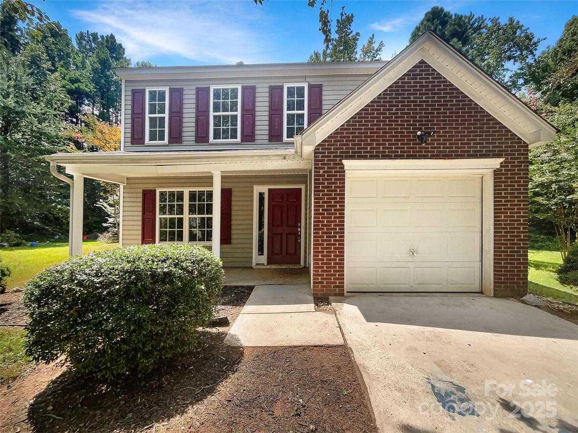 5204 Grass Ridge Dr., Charlotte, NC 28216