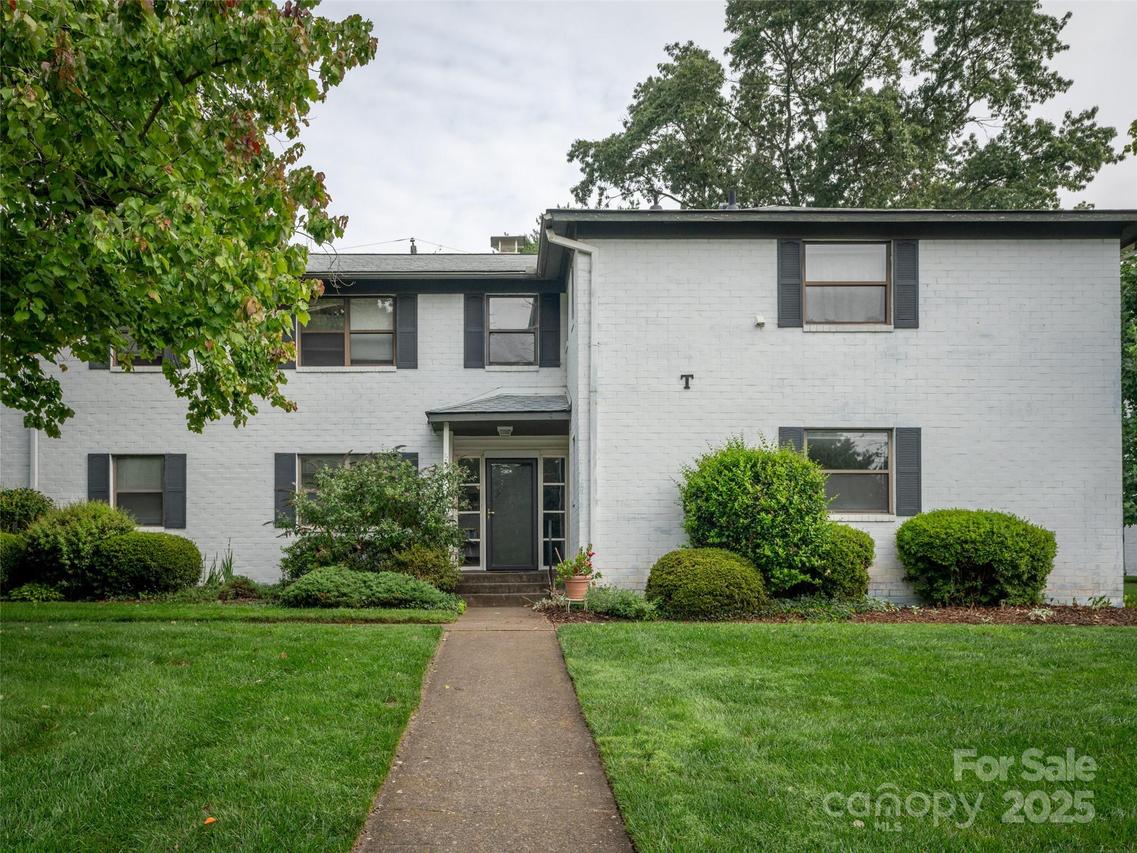 615 Biltmore Ave. #T6, Asheville, NC 28803