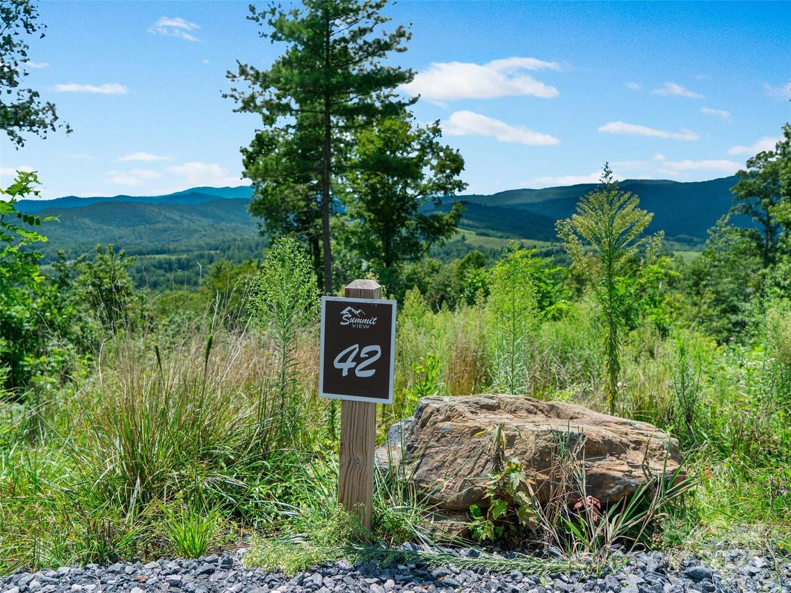 Summit View Pkwy. #42, Spruce Pine, NC 28777