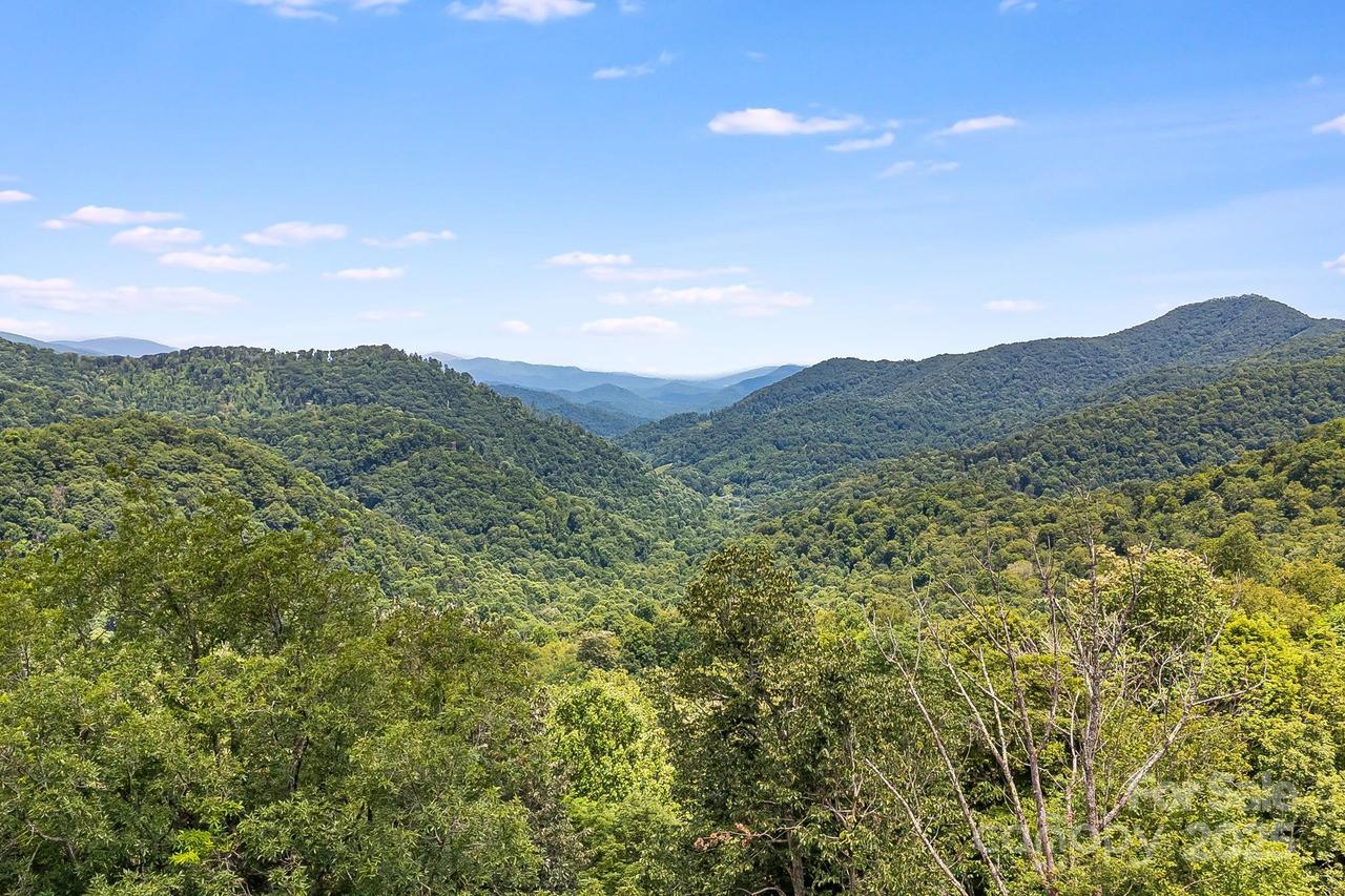 1617 Mountain Gait Dr. #16 & 17, Mars Hill, NC 28754