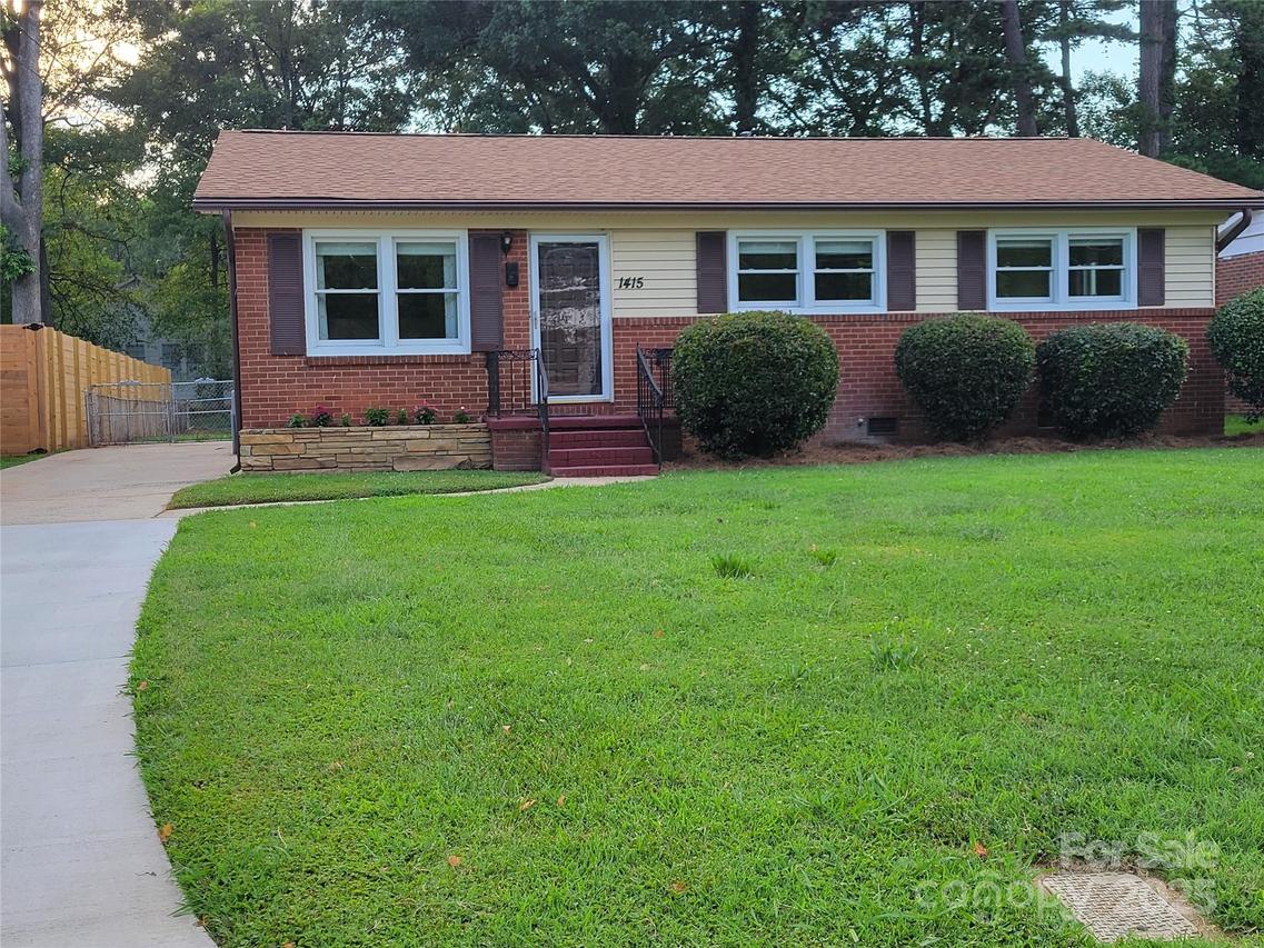 1415 Orvis St., Charlotte, NC 28216