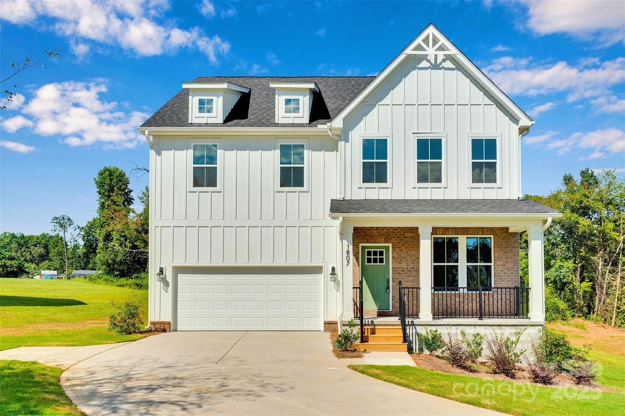 1807 Country Club Rd. #2, Lincolnton, NC 28092